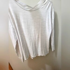 Lululemon key holed open back size 14-16